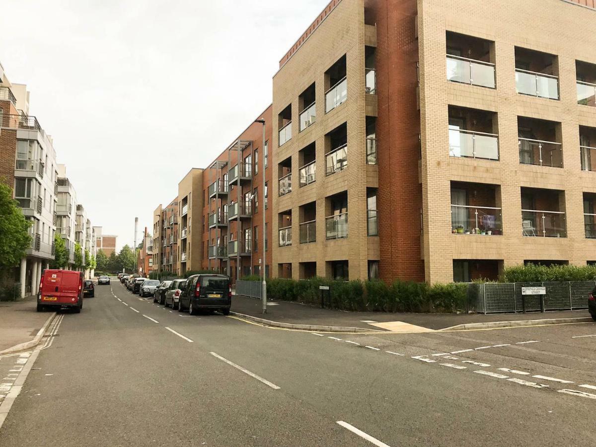City Centre Apartment Portsmouth Ngoại thất bức ảnh